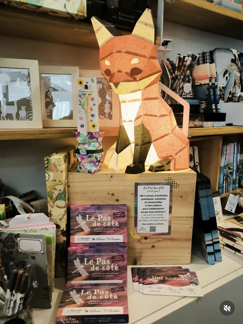 Le Pas de côté est chez Le Goût du papier à Bordeaux !
